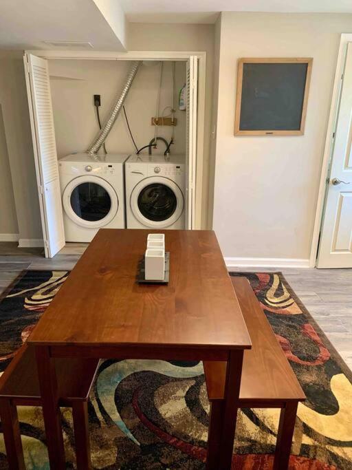 Block From Metro Free Street Parking! Apartamento Washington Exterior foto